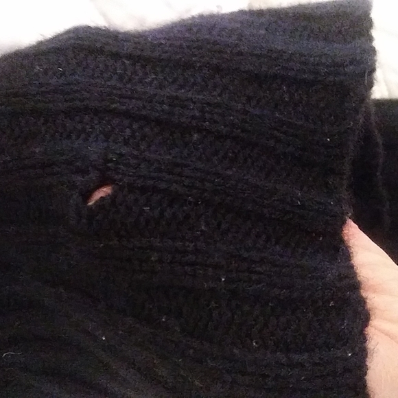 Soft Cashmere Pullover Turtleneck Sweater Sleeveless Sweater in Black, Sz: M. - Picture 9 of 9